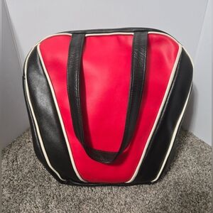 Atenti Red and Black Purse, Zippered Closure Tote Bag, Excellent Condition